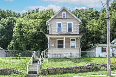 Main picture of 400 Kaufmann Ave