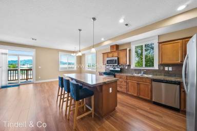 Main picture of 4711 SE 28th Ave