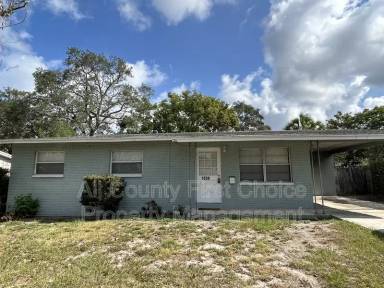 Main picture of 1530 Clark St