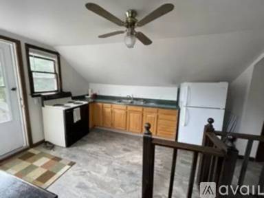 Main picture of 121 Rushbrook Rd