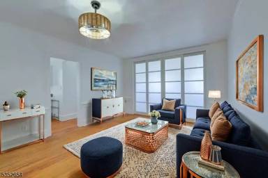 Main picture of 45 Park Ave