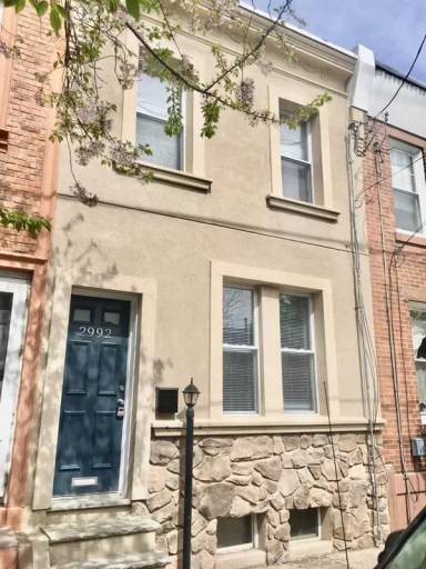 Main picture of 2992 Chatham St