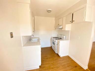 Main picture of 4935 W 120th St