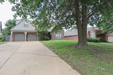 Main picture of 9141 E 101st Pl