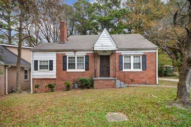 Main picture of 2112 Delowe Dr