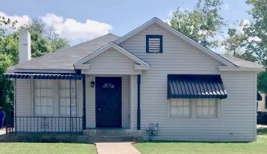 Main picture of 1504 Maple Ave