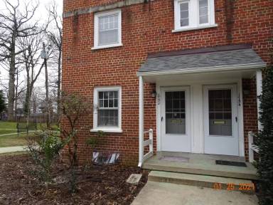 Main picture of 1722 E West Hwy