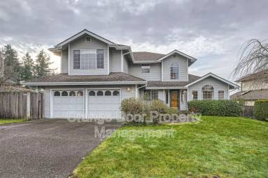 Main picture of 5216 Ridge Dr NE