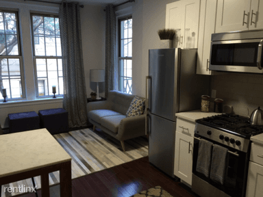 Main picture of 16 Clearway St