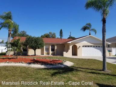 Main picture of 3631 SW 6th Pl