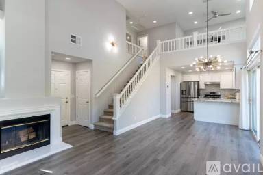Main picture of 15 Paisan Ct