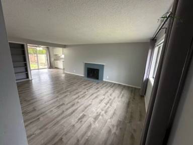 Main picture of 935 Sand Ave