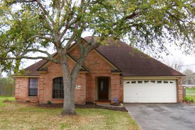 Main picture of 238 Sleepy Hollow Dr