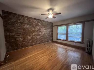 Main picture of 4124-4132 N Sheridan Rd