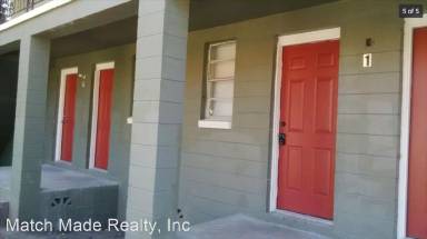 Main picture of 1504 W 15th St