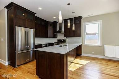 Main picture of 2833 N Kedzie Ave