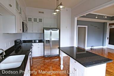 Main picture of 212 E Clay St