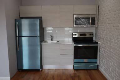 Main picture of 7 N Carey St
