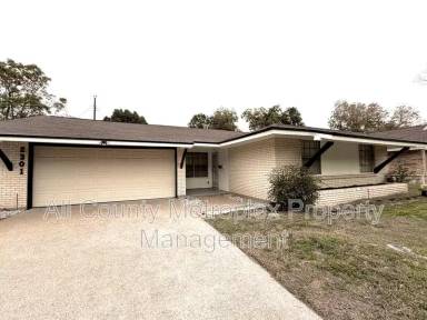 Main picture of 2301 Normandy Dr