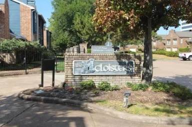 Main picture of 2323 Fairwind Rd