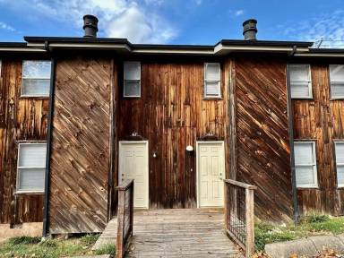 Main picture of 3711 N Roan St