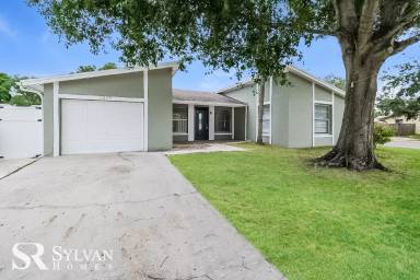 Main picture of 10115 Royal Acres Ct