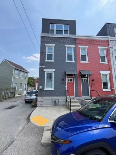 Main picture of 5252 Harrison St