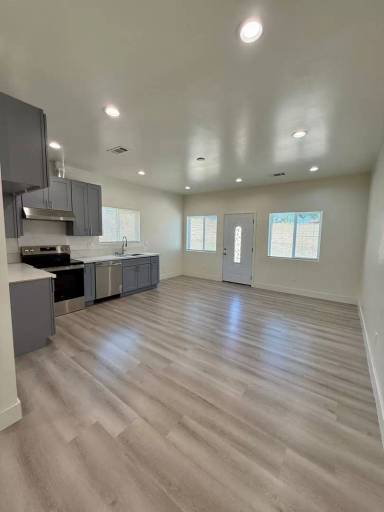 Main picture of 6696 Inyo Pl