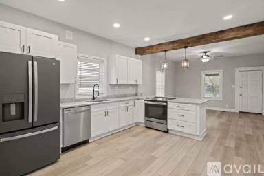 Main picture of 2139 Keith Ave