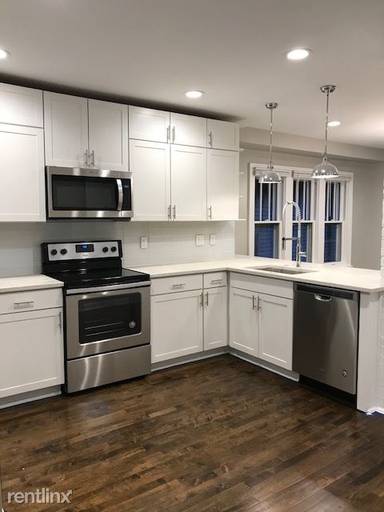 Main picture of 2976 S Logan Ave
