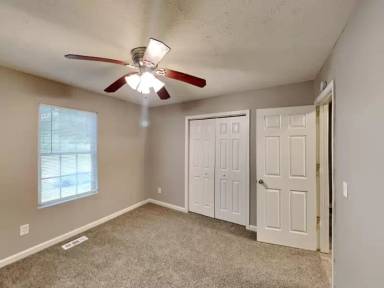 Main picture of 2319 Sandspring Dr SW