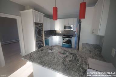 Main picture of 117 Orleans St