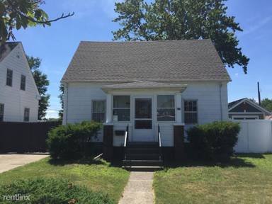 Main picture of 437 Ford Ave