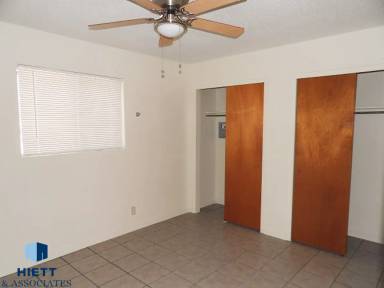 Main picture of 5025 Royal Dr