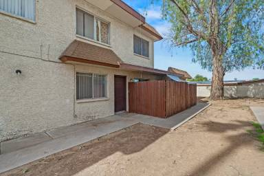 Main picture of 18046 N 19th Dr