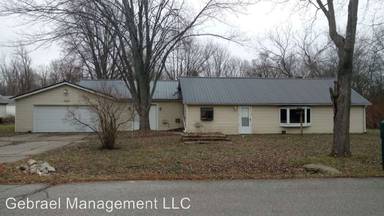 Main picture of 1163 S Packard Ave