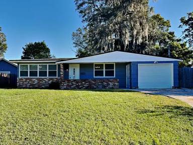 Main picture of 831 Leonie Cir