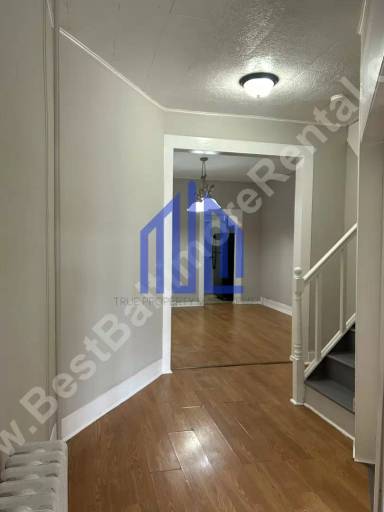Main picture of 1512 Poplar Grove St