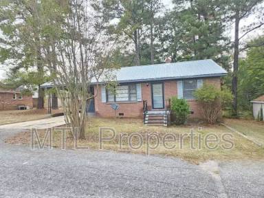 Main picture of 1445 Pine Spring St