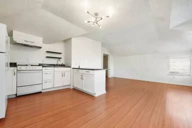 Main picture of 418 Bailey Ave