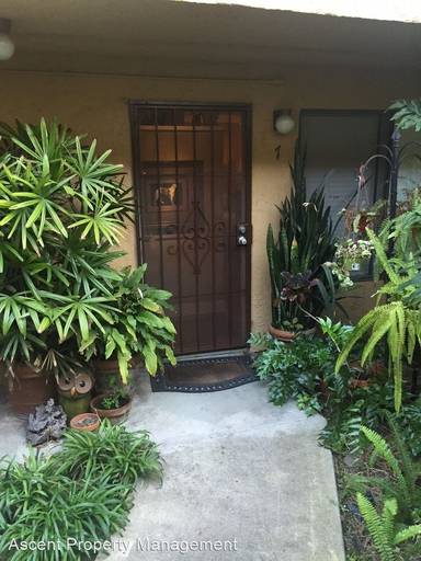 Main picture of 3761 Boundary St