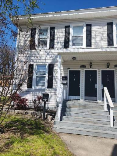 Main picture of 1115 W Washington St