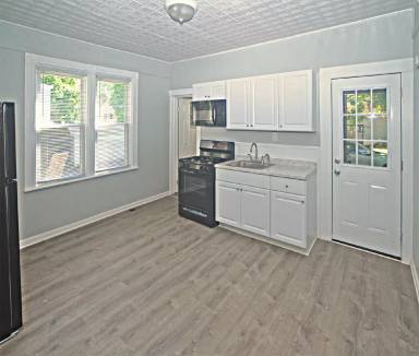 Main picture of 2120 Guilderland Ave