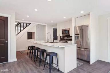 Main picture of 517 1st Ave NW