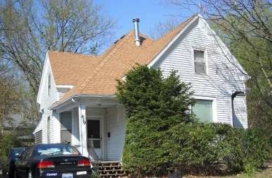 Main picture of 810 W Stoughton St