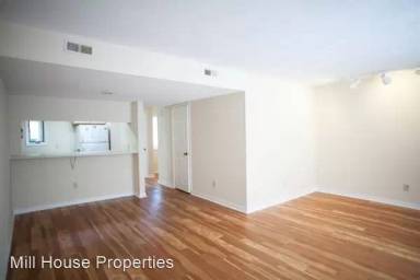 Main picture of 712 Martin Luther King Jr Blvd