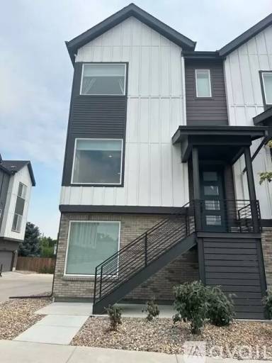 Main picture of 5194 Vivian St