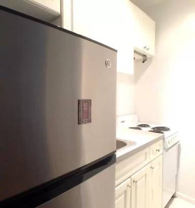Main picture of 403 E 87th St