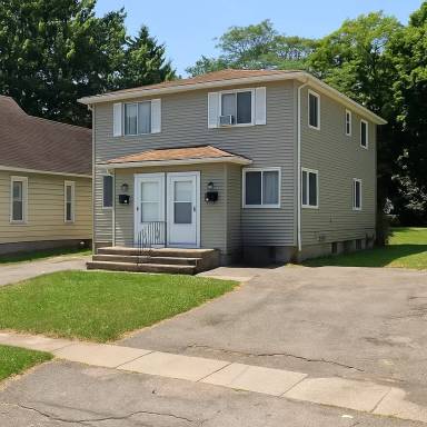 Main picture of 31 Plover St
