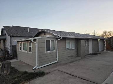 Main picture of 525 S Raleigh St